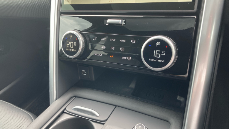 Land Rover Discovery 3.0 D350 Dynamic SE 5dr Auto Diesel Station Wagon